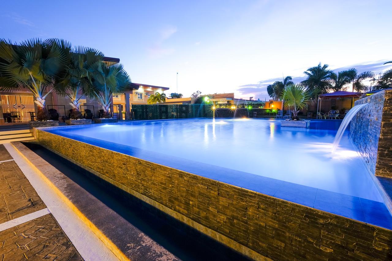 Japi Hotel - Annex Cauayan City  外观 照片